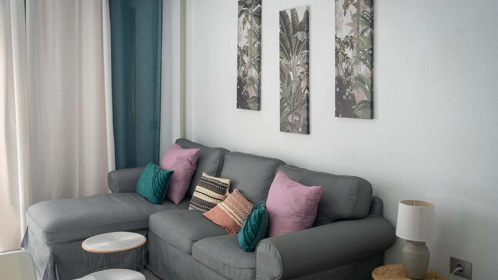 Casa Molly At Garden City 아데제 0*,  스페인