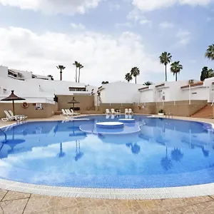 Child-friendly, 3-bedroom With Garden Near The Aqualand Apartment